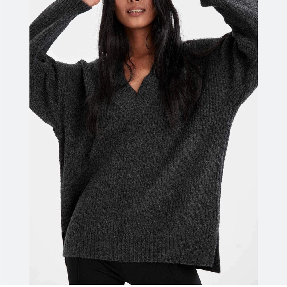 AllSaints Oversize V-neck Sweater Size Small